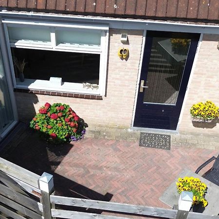 Villa Knuusje: Knus En Gastvrij! Vrouwenpolder Esterno foto