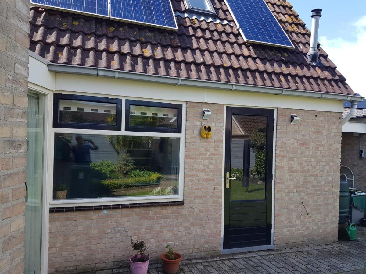 Villa Knuusje: Knus En Gastvrij! Vrouwenpolder Esterno foto