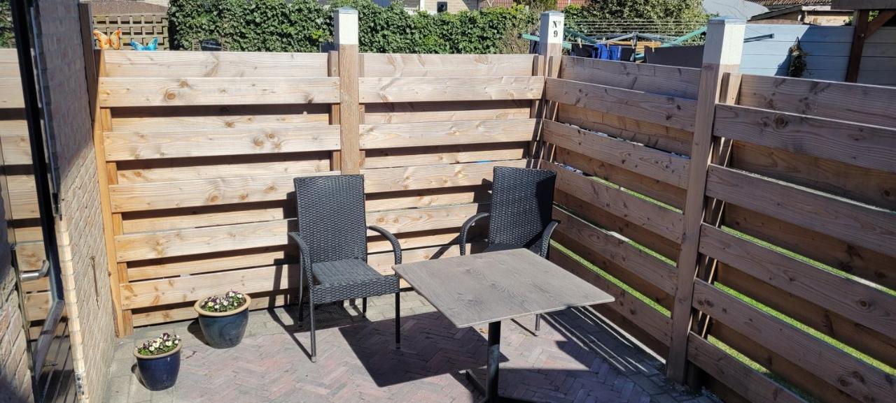 Villa Knuusje: Knus En Gastvrij! Vrouwenpolder Esterno foto
